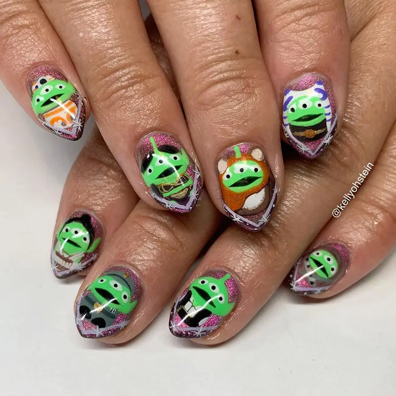 Toy Story Alien as Star Wars characters nails