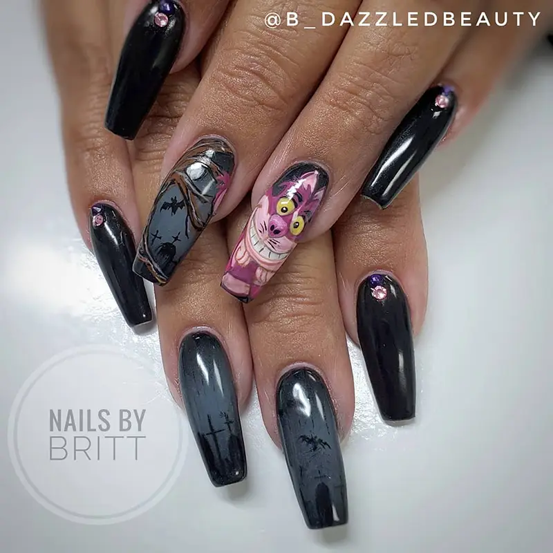 Spooky Cheshire Cat in cemetery nails