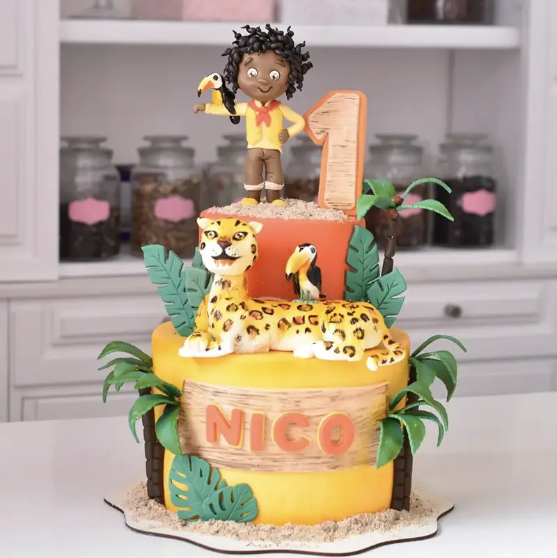 Antonio's Gift Encanto Cake