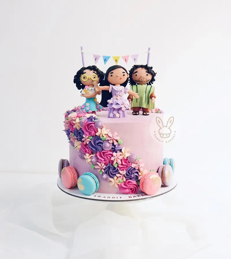 Adorable Encanto Cake With Macarons