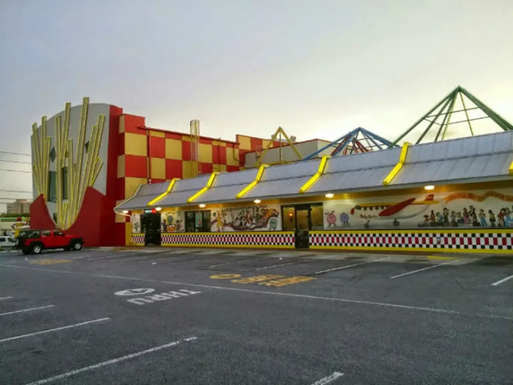 Old design of Entertainment McDonald's in Orlando, FL.