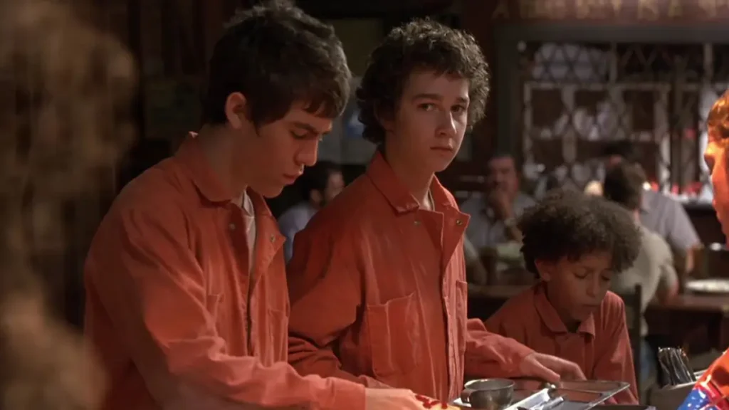 Shia LaBeouf and Hector Zeroni in Holes